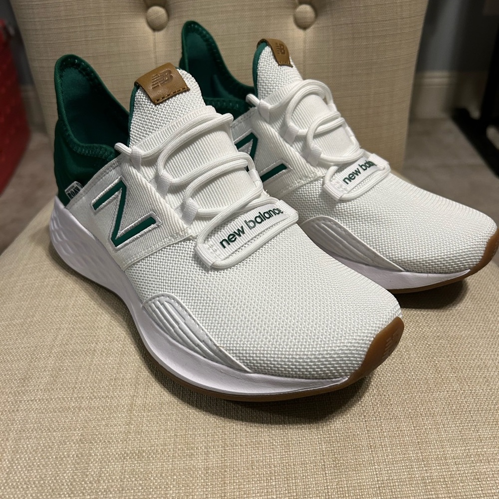 New Balance Roav Running Shoes